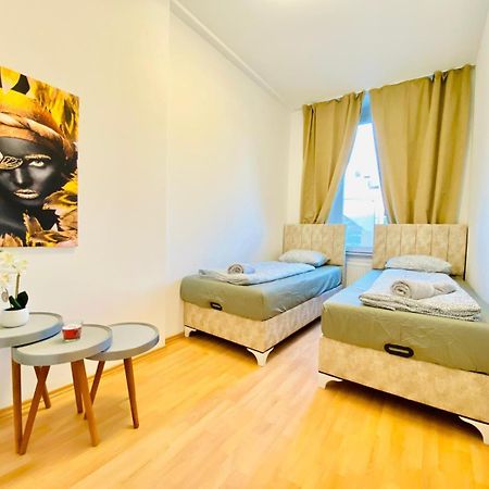 Bright 5Br Shared Apartment W Great Transport Link Wiedeń Zewnętrze zdjęcie