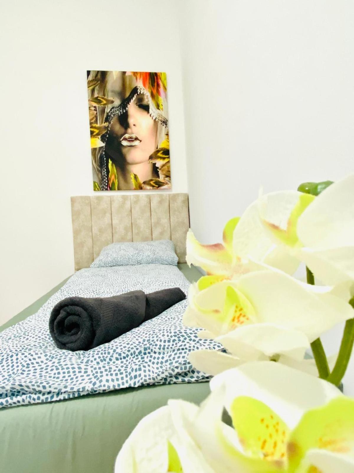 Bright 5Br Shared Apartment W Great Transport Link Wiedeń Zewnętrze zdjęcie