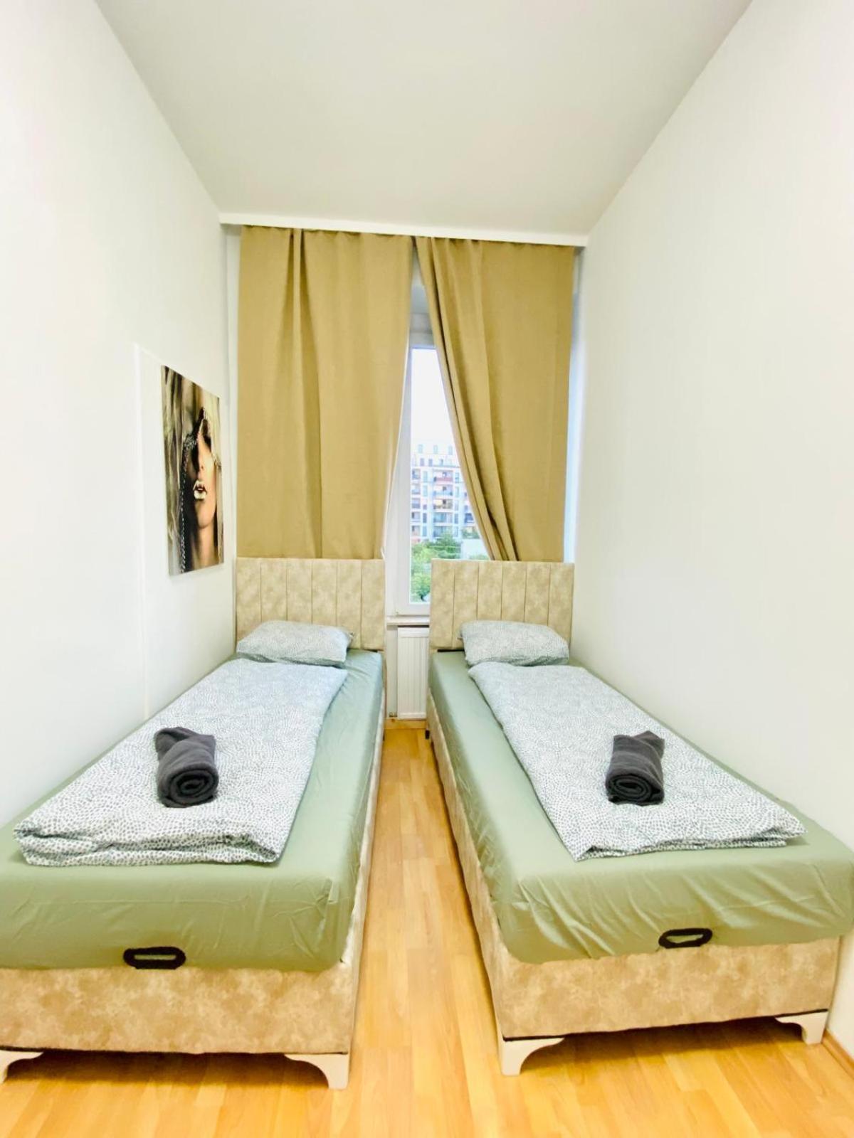 Bright 5Br Shared Apartment W Great Transport Link Wiedeń Zewnętrze zdjęcie