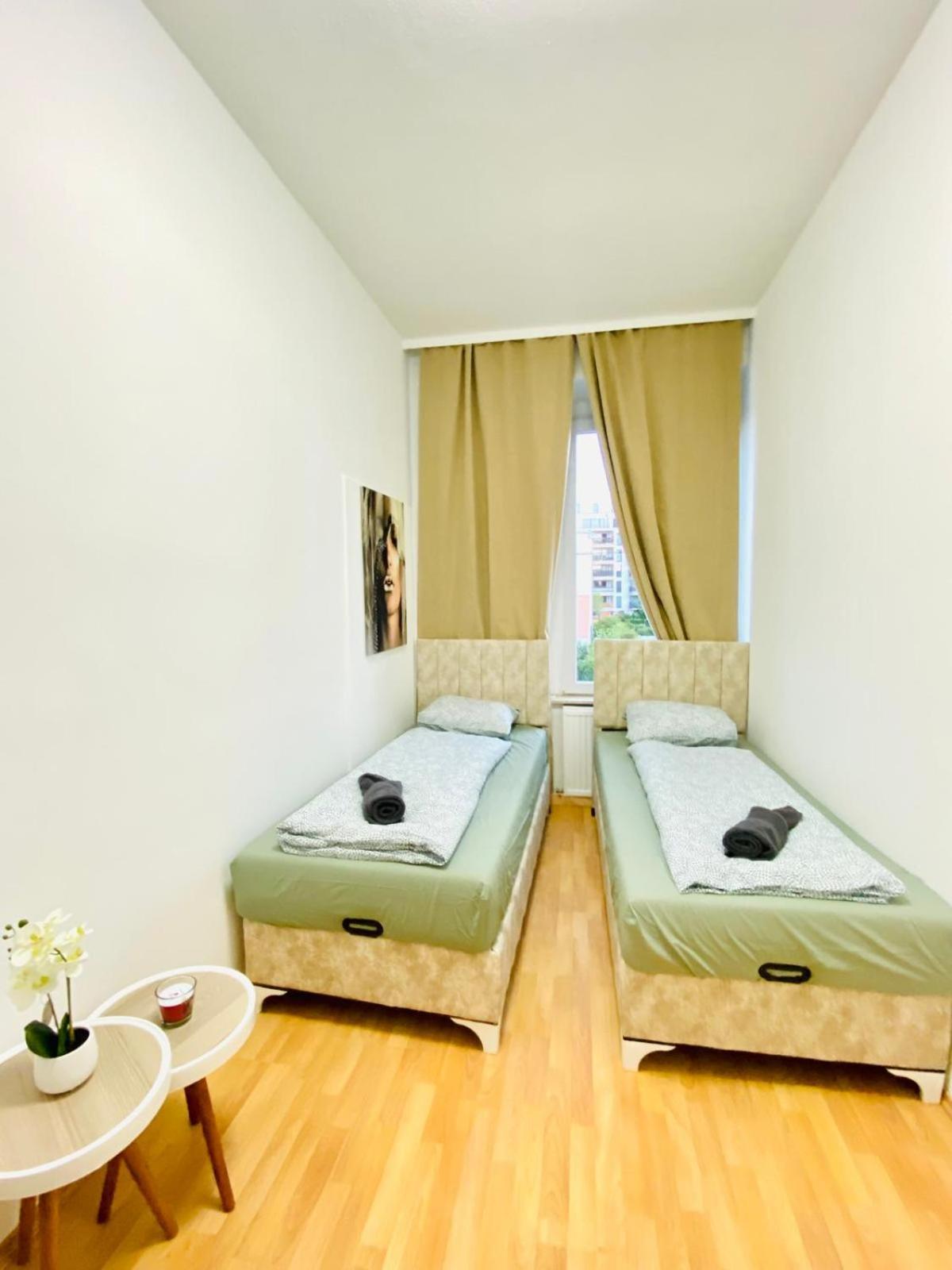 Bright 5Br Shared Apartment W Great Transport Link Wiedeń Zewnętrze zdjęcie