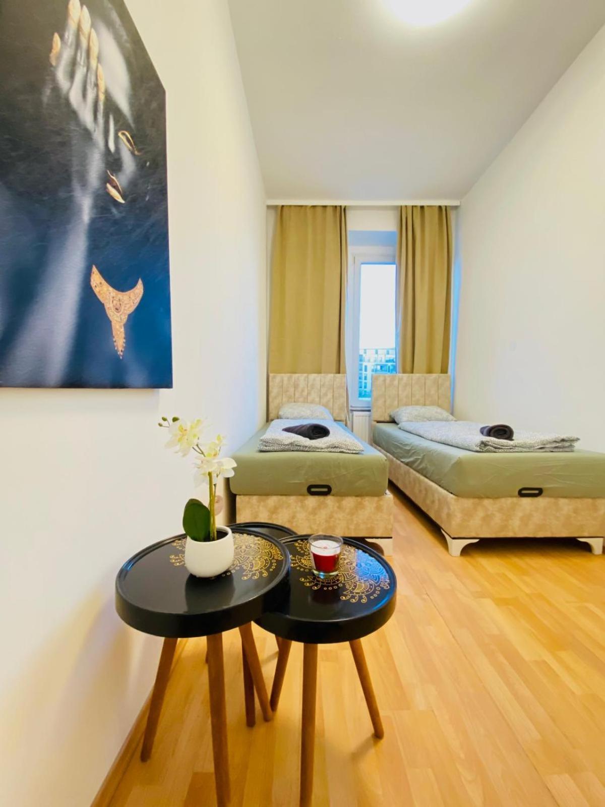 Bright 5Br Shared Apartment W Great Transport Link Wiedeń Zewnętrze zdjęcie