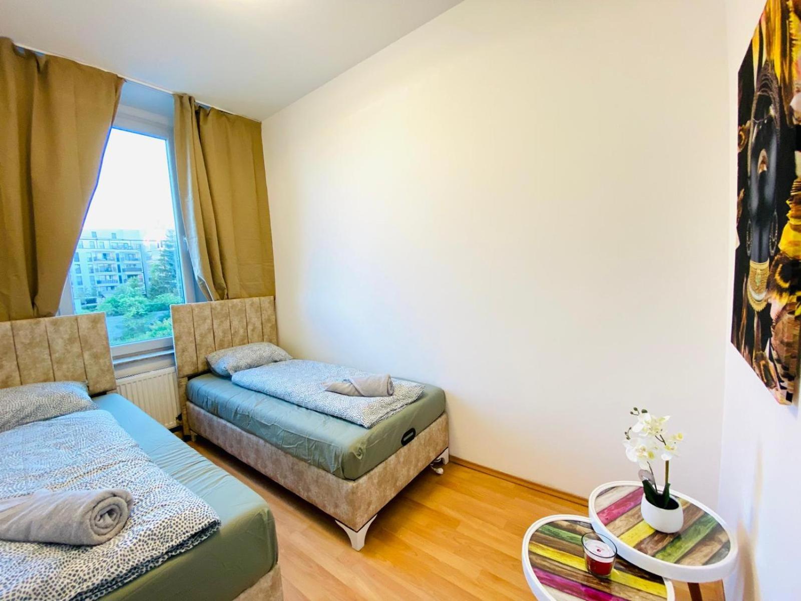 Bright 5Br Shared Apartment W Great Transport Link Wiedeń Zewnętrze zdjęcie