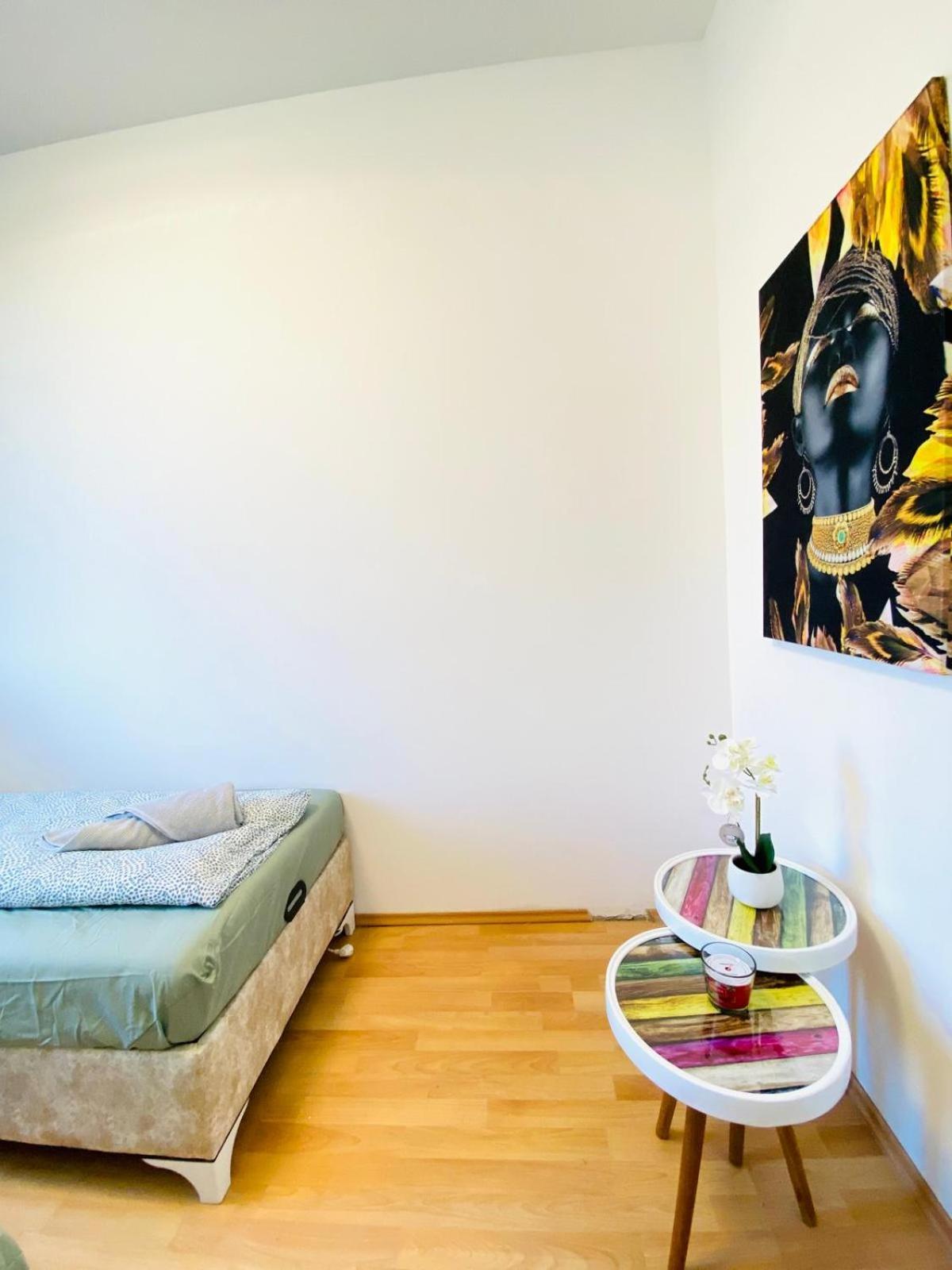 Bright 5Br Shared Apartment W Great Transport Link Wiedeń Zewnętrze zdjęcie